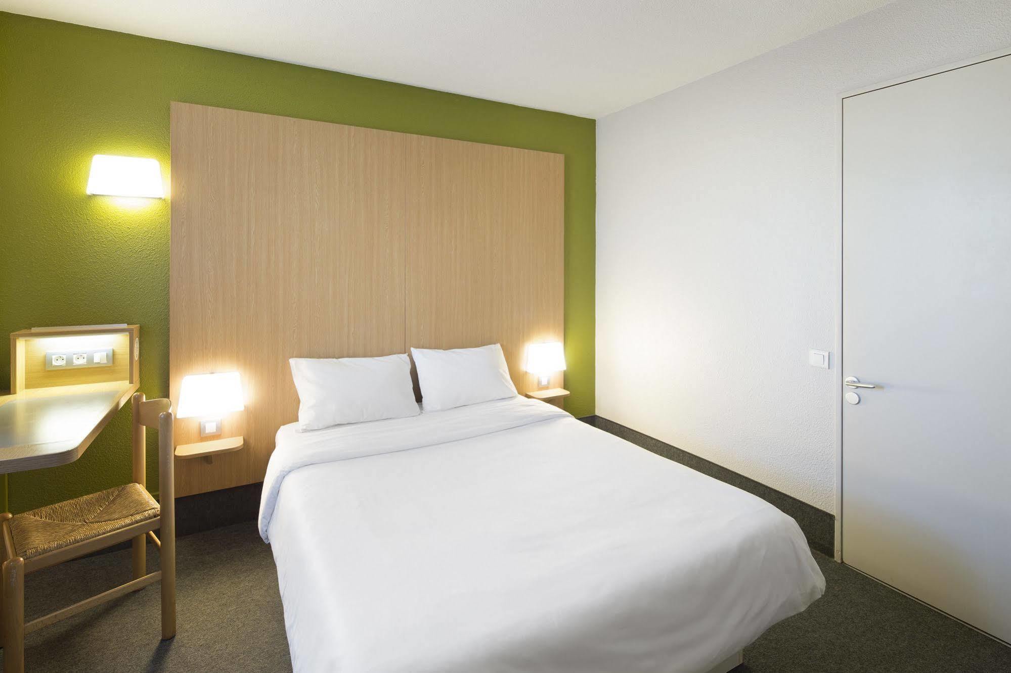 B&B Hotel Nantes Parc Expos La Chapelle ภายนอก รูปภาพ